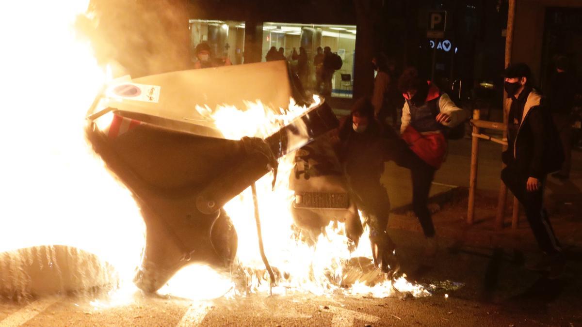 Disturbios en la manifestación contra la detención de Pablo Hasél