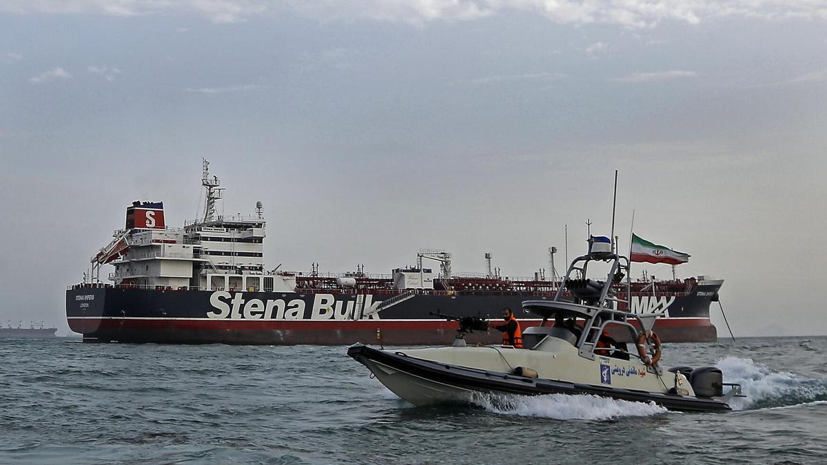 Imagen de los controles iraníes en el estrecho de Ormuz.