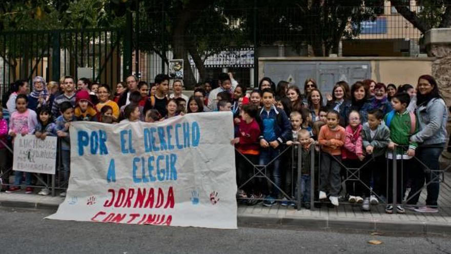 La mitad de los colegios de Elche inicia el trámite para pasar a la jornada continua