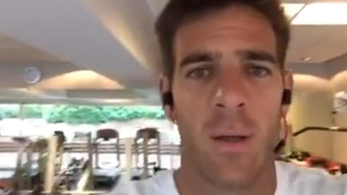 Del Potro durante su discurso en el gimnasio