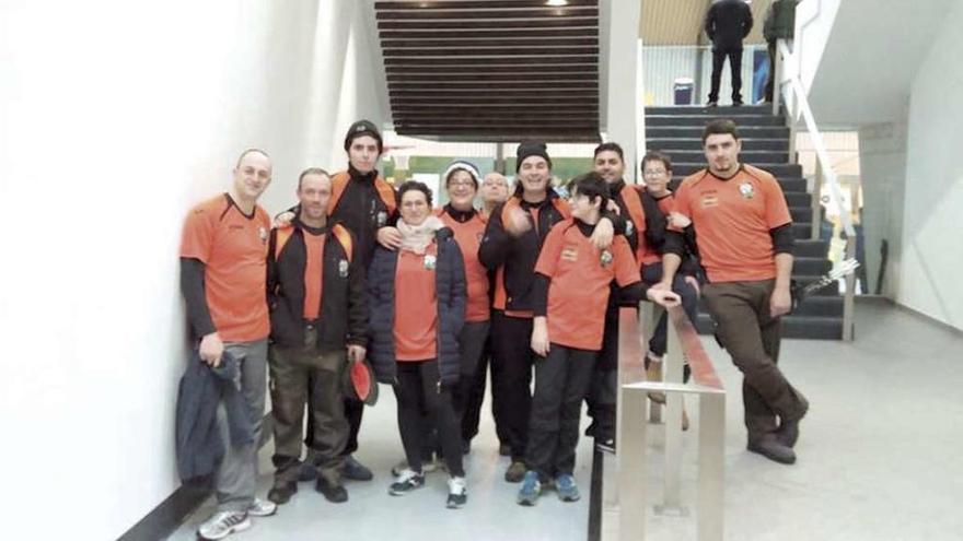 Equipo del Arkeiros do Deza que participó en el Campeonato Gallego de Tiro con Arco en Sala.