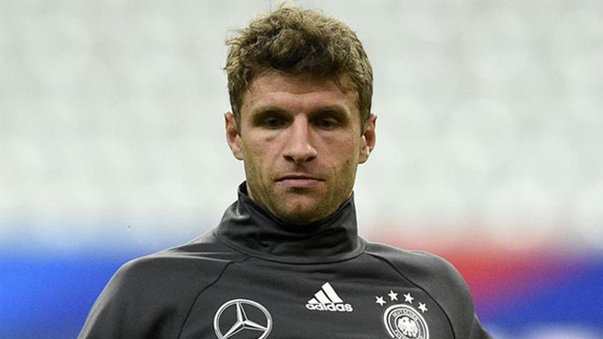 Müller entrena con la selección alemana