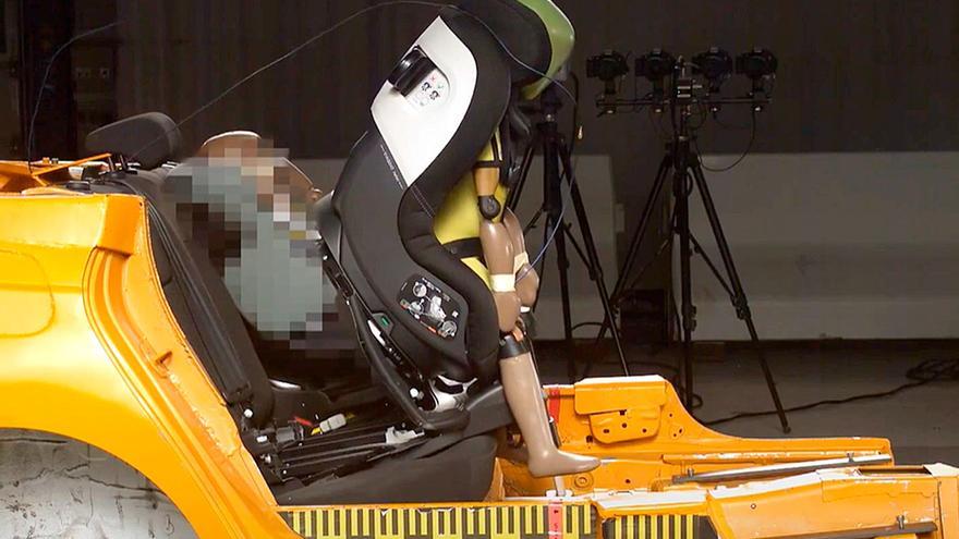 La OCU alerta sobre un grave fallo de una silla de niños para el coche