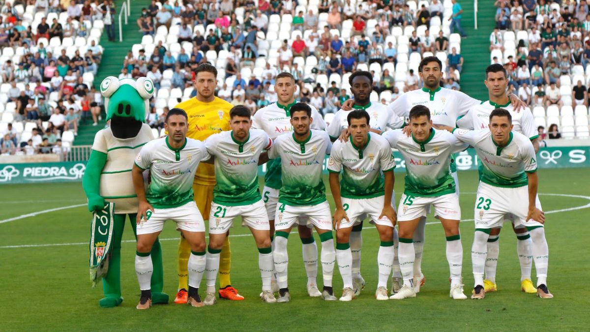 Equipo titular del Córdoba CF que se enfrentó al Racing de Ferrol en El Arcángel.