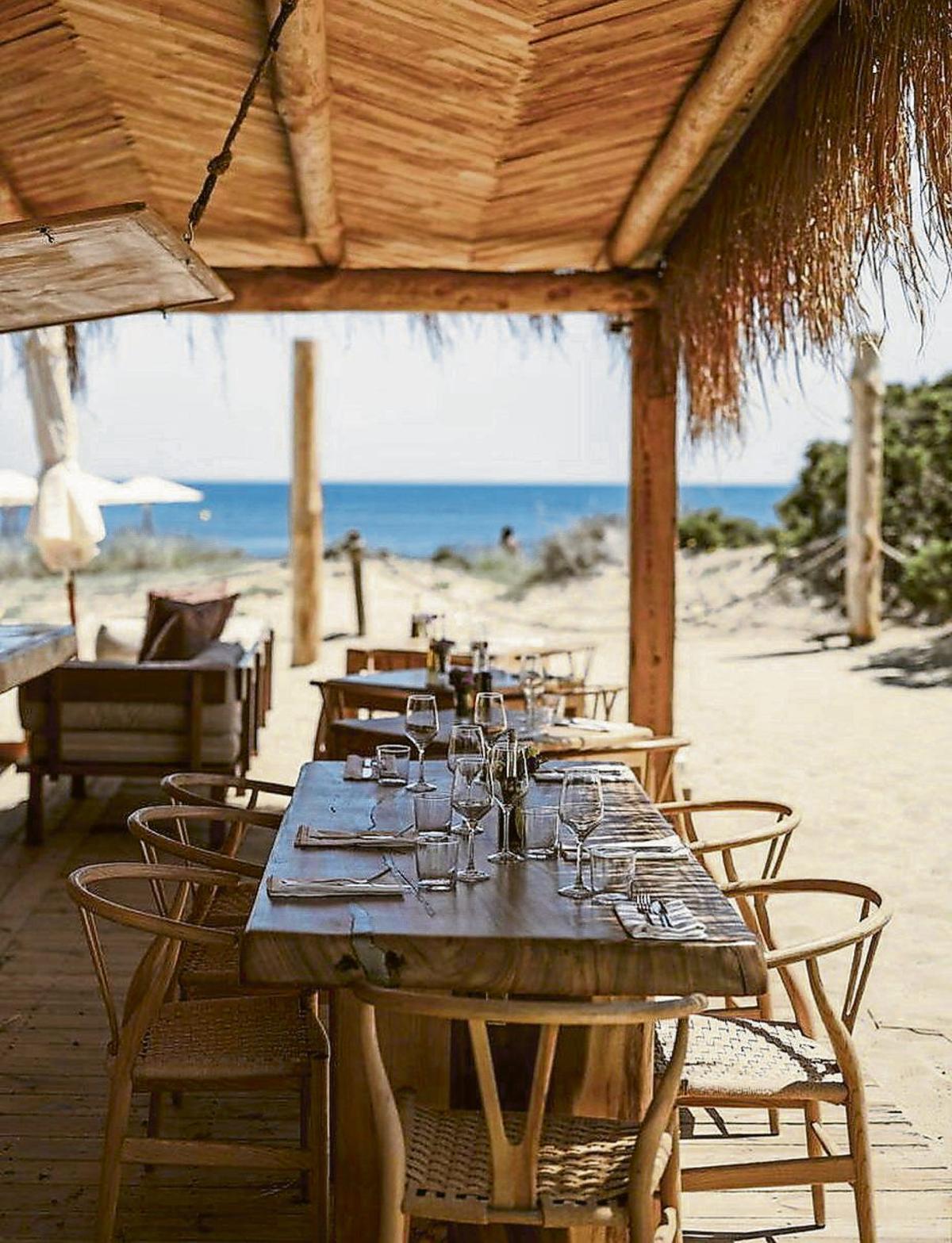 At El Chiringuito Ibiza, every meal can turn into a long, unhurried sobremesa.