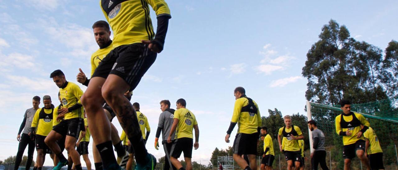 Imagen del entrenamiento de ayer en A Madroa // J. Lores