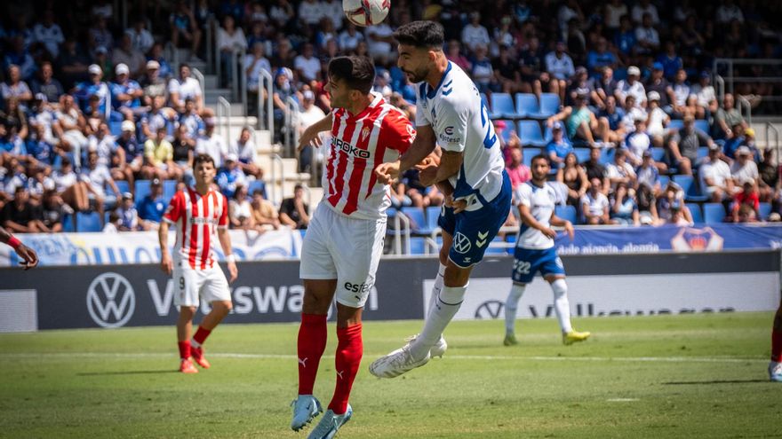 El CD Tenerife aligera la plantilla con una nueva desvinculación