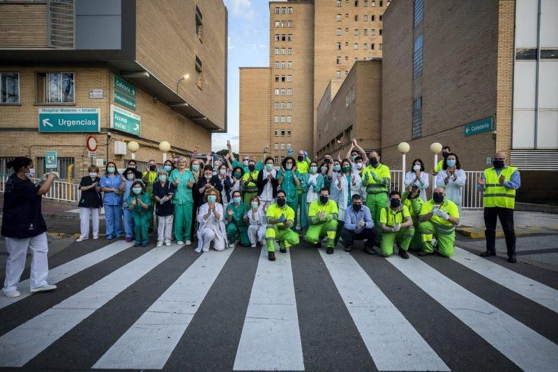 Trabajadores de FCC homenajean a los sanitarios del Servet