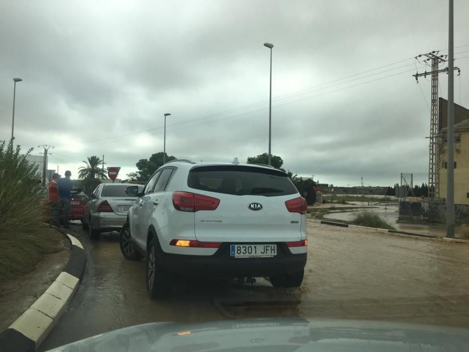 Acceso a Torrevieja, en el tune de la autopista Crevillent-Cartagena