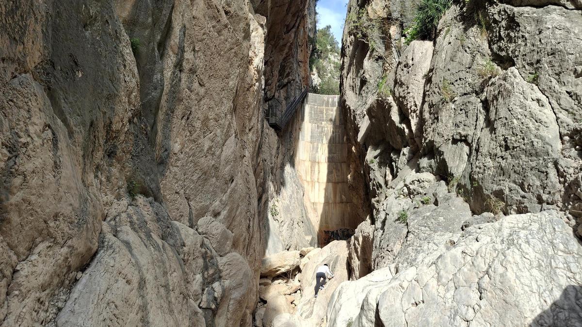 El opresivo e impresionante cañón que se cerró al construirse la presa