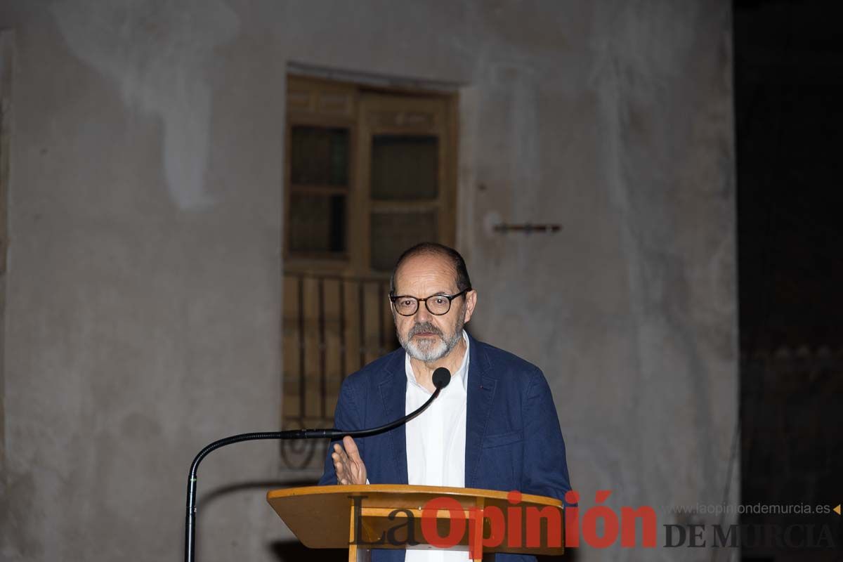 Así fue la presentación del libro ''Caravaca inédita. Un viaje desde la prehistoria hasta nuestros días'