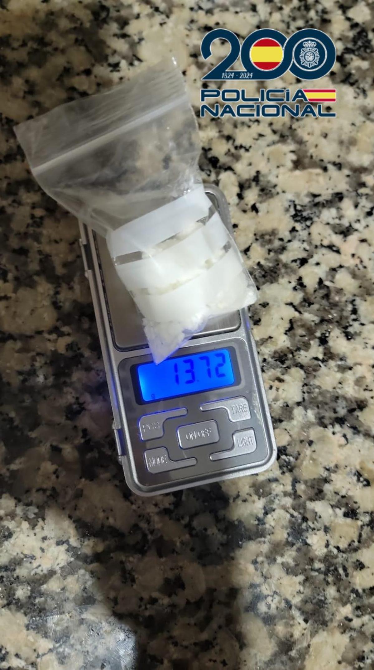 Balanza con droga.