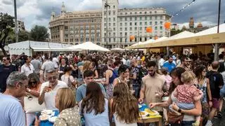 El Tast a la Rambla reúne a unos 450.000 visitantes, esta vez en la plaza de Catalunya