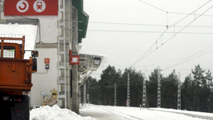 Adiós al poste de la luz en mitad de una avenida de Burriana