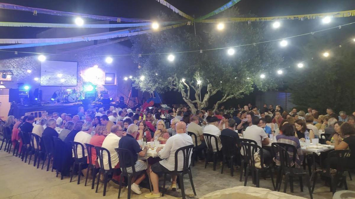 Els veïns de la Llacuna es reuneixen a la Festa Major de Torrebusqueta