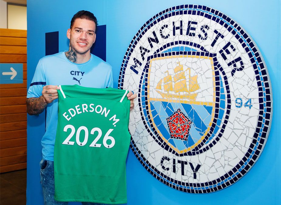 Ederson renueva con el Manchester City hasta 2026