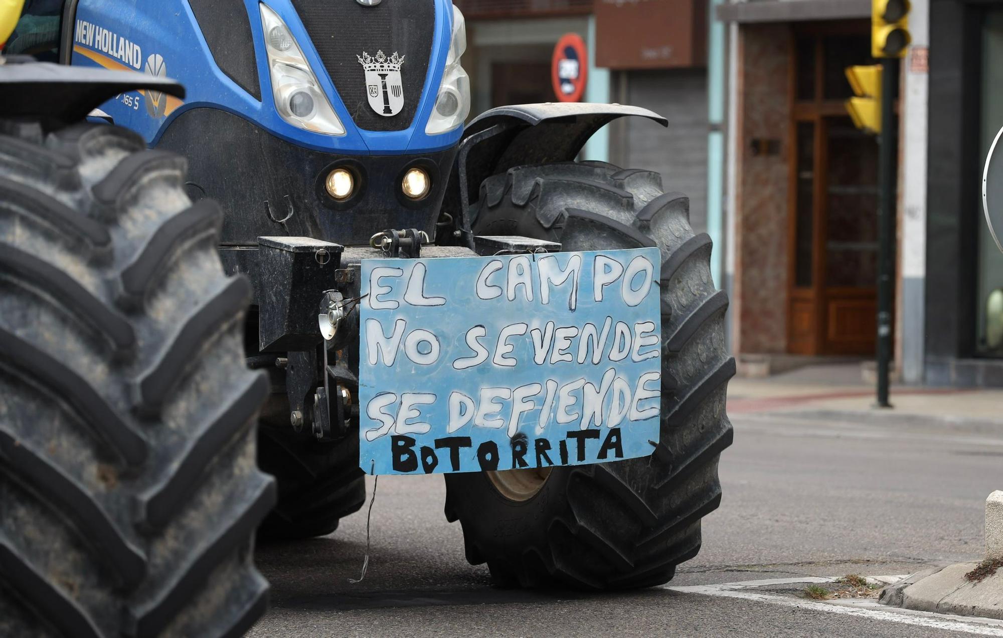 Los tractores vuelven a tomar las calles de Zaragoza