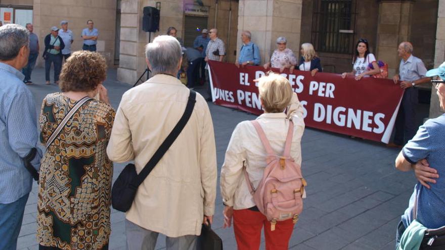 Imatge de la concentració de la plataforma de defensa dels drets de la gent gran