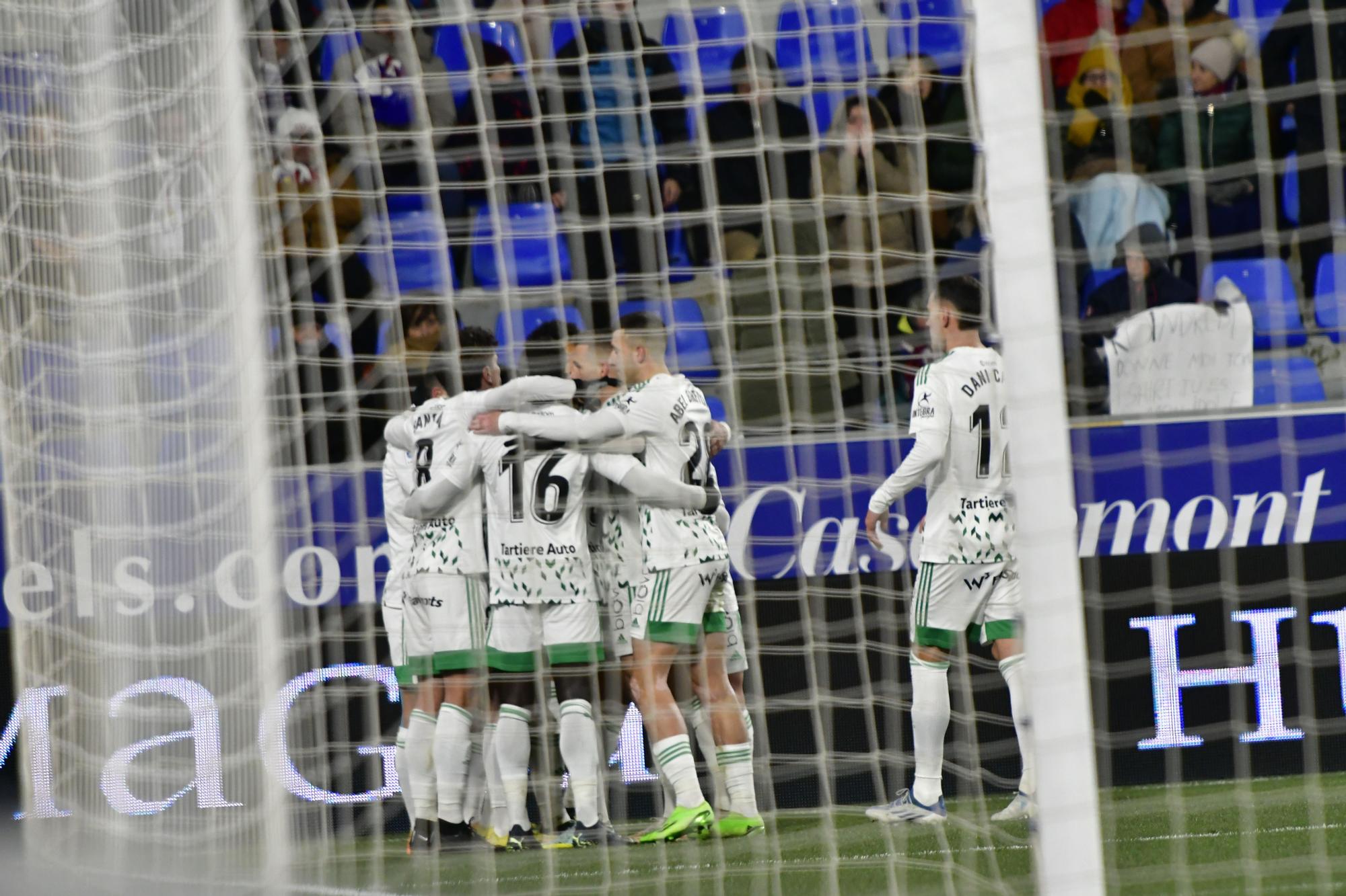 EN IMÁGENES: El partido entre el Real Oviedo y el Huesca