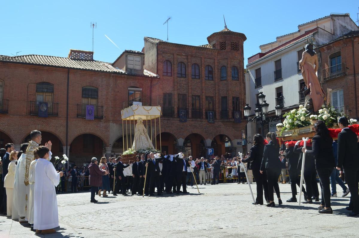 Procesión del Domingo de Resurrección en Benavente.