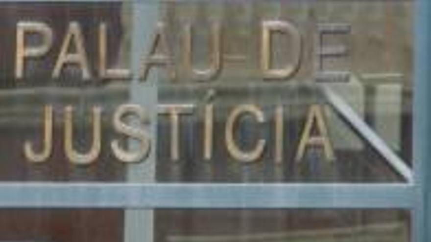 El alcalde, el día en que declaró en el palacio de Justicia.