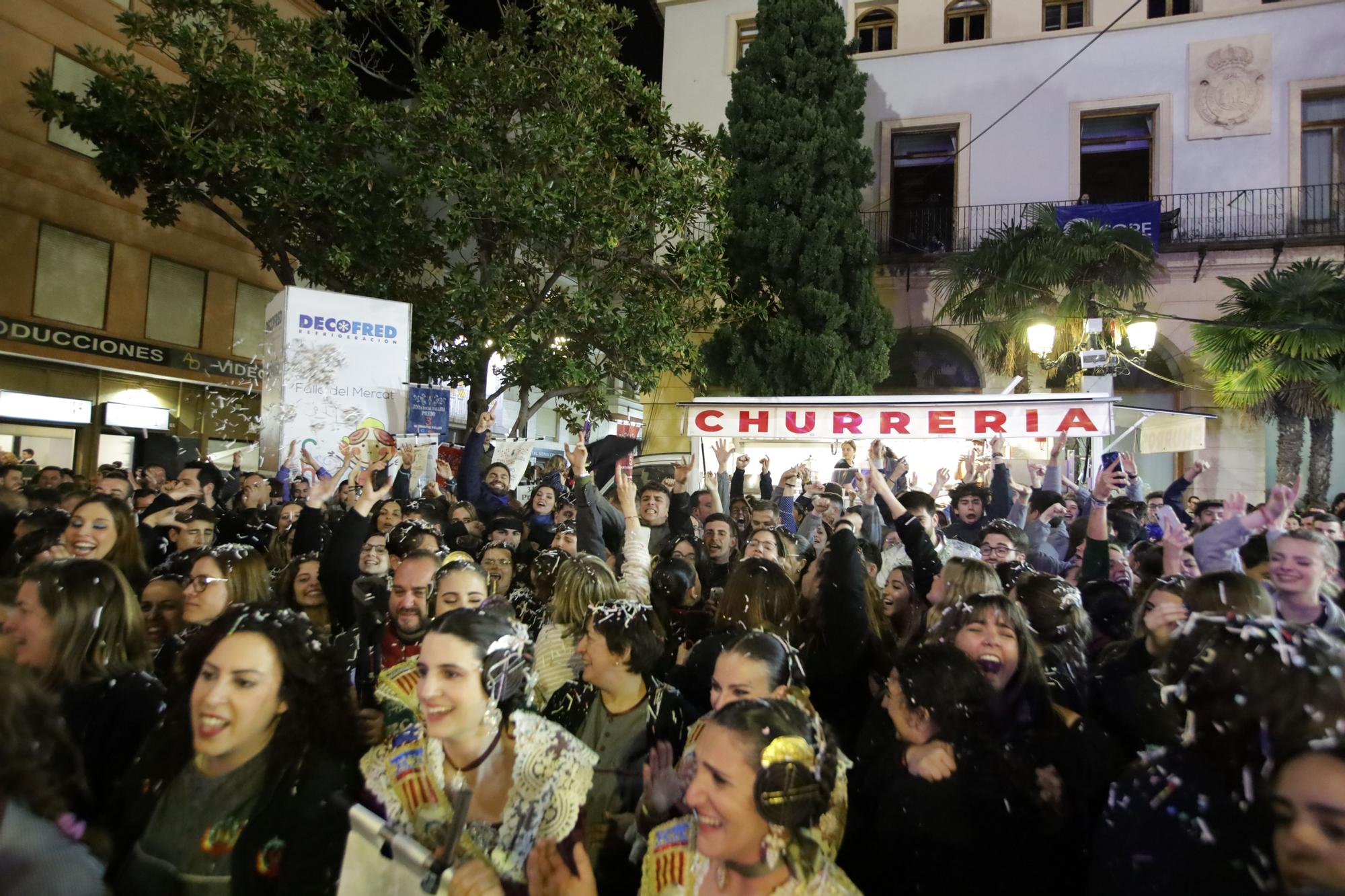 Todas las fotos de la entrega de premios falleros de Gandia