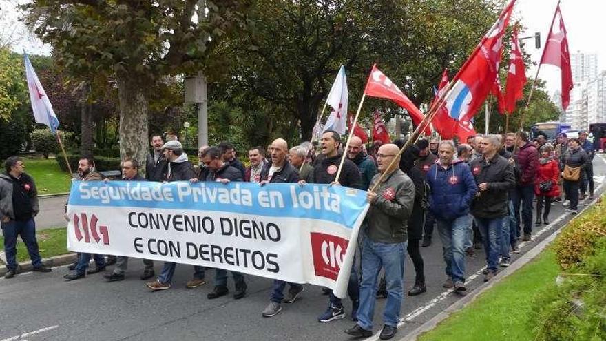 Un momento de la manifestación por las calles de A Coruña.