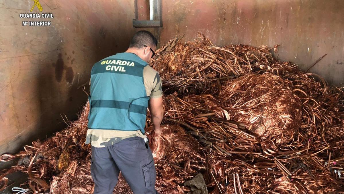 Desmantelada una organización acusada de robar 100 toneladas de cobre en Badajoz y otras provincias