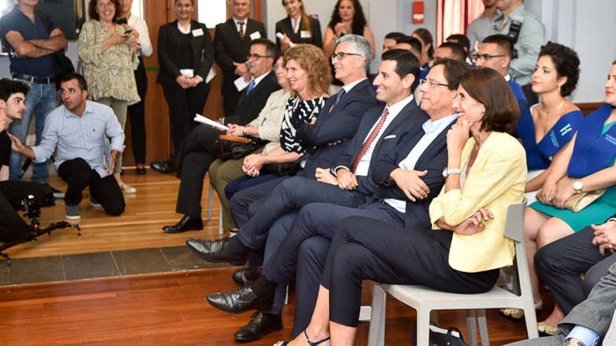 Graduación de un centenar de alumnos del Hotel Escuela Santa Brígida