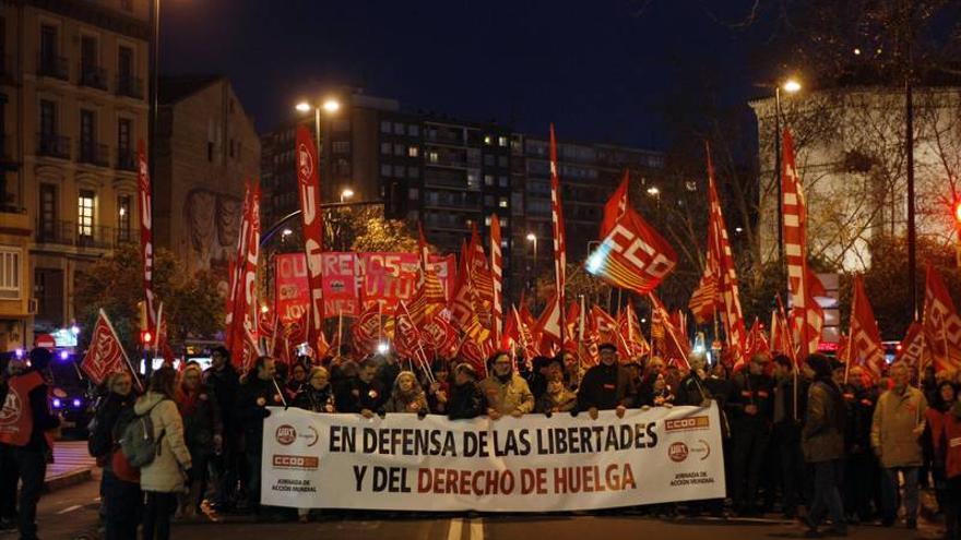 UGT y CCOO claman por el derecho a la huelga