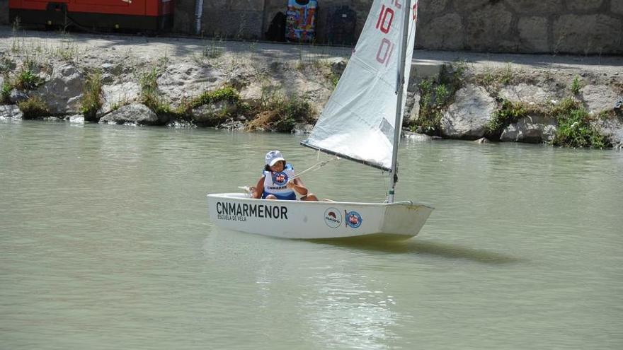 Regata exhibición en el Río Segura