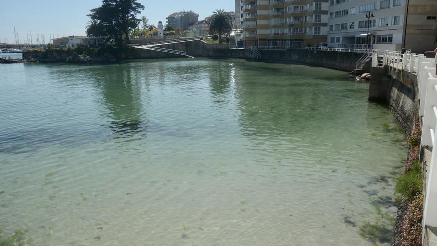 Los vecinos reúnen firmas para que se regenere el arenal de Lavapanos