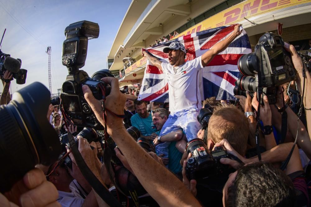 Lewis Hamilton celebra su séptimo título mundial