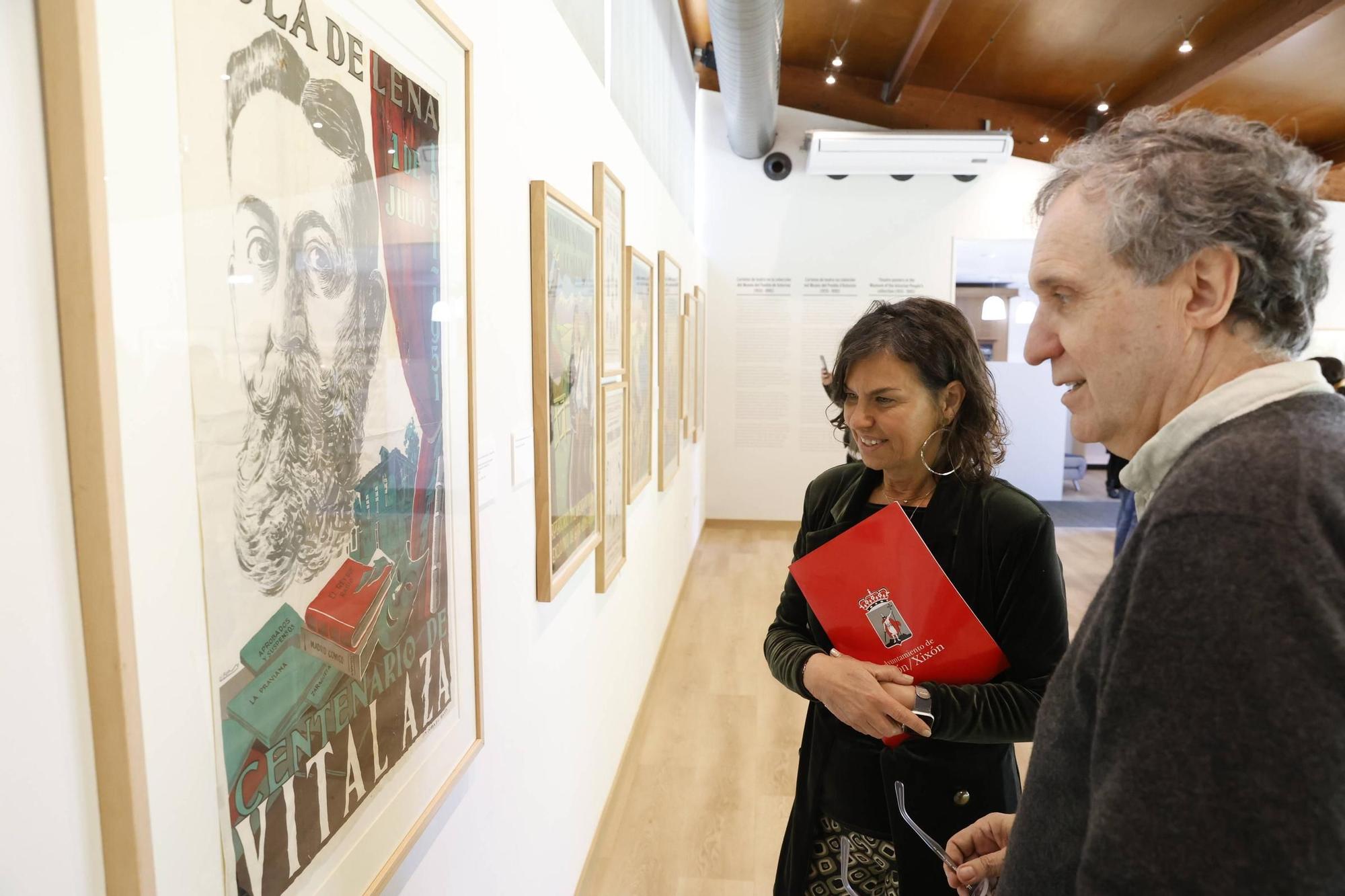 Exposición de carteles de teatro asturiano en el Muséu del Pueblu d'Asturies