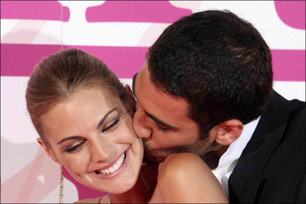 Silvestre y Amaia Salamanca muy acaramelados