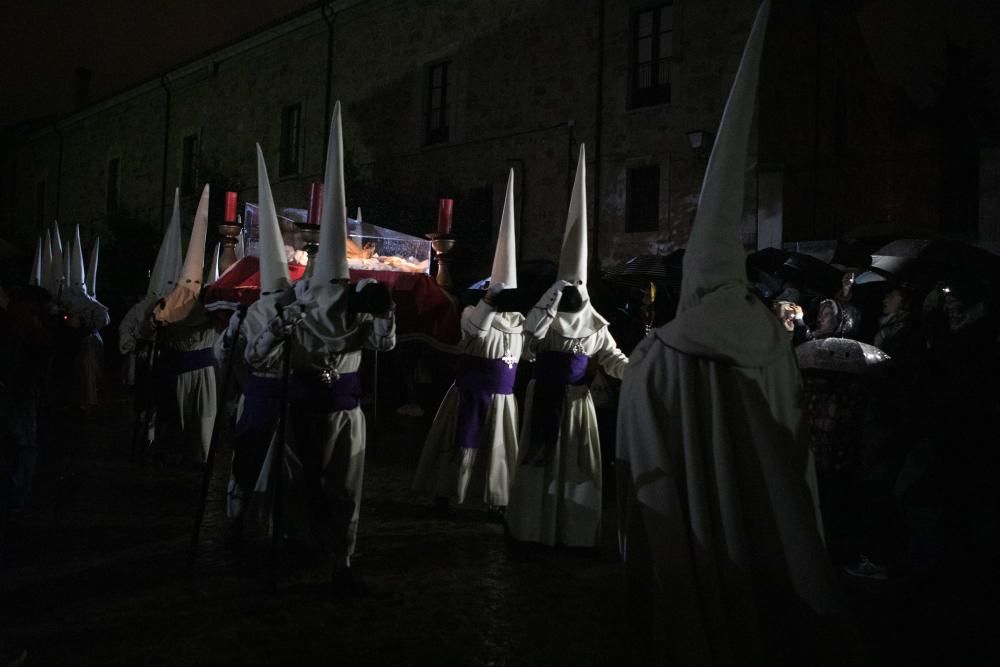 Semana Santa en Zamora: Procesión del Yacente