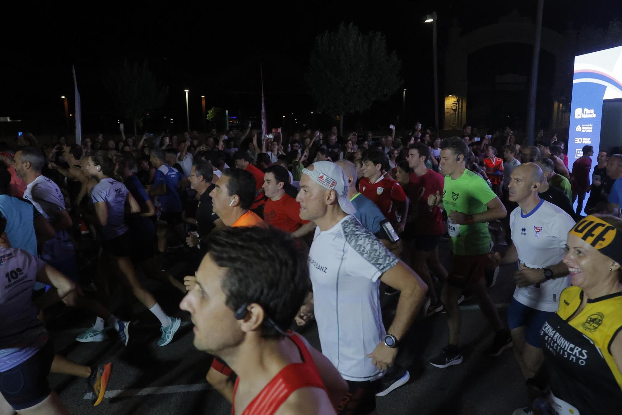 Más de 9.000 participantes toman la salida de la 15K Nocturna Valencia 2023