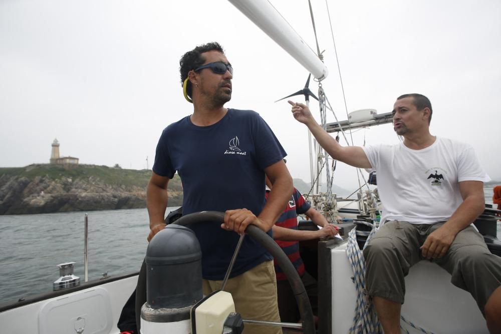 Ecologistas en Acción en la ría de Avilés