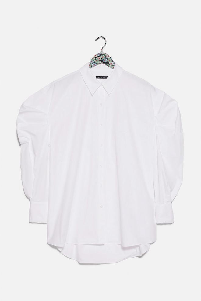 Camisa popelín 'oversize', de la nueva colección de Zara