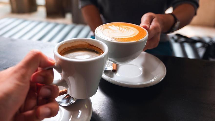 Adiós al café: la respuesta clara de los expertos con esta bebida tan popular