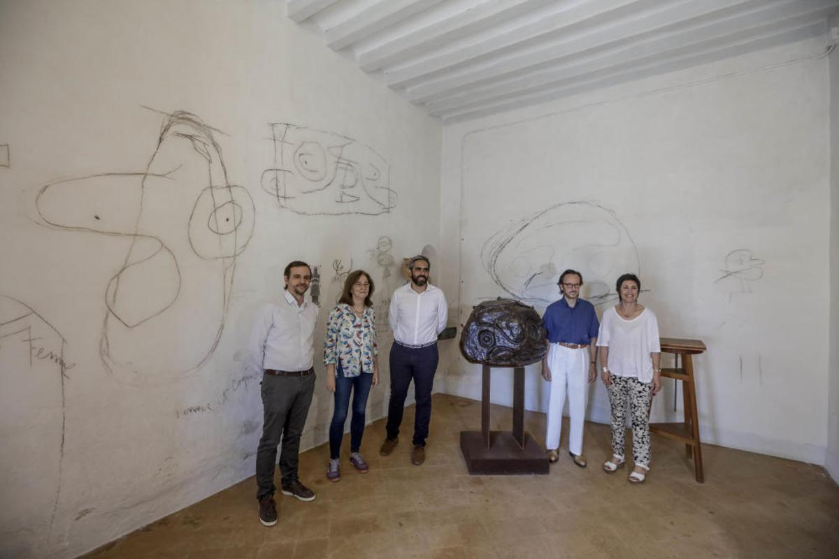 Presentan los grafitos de Miró en Son Boter