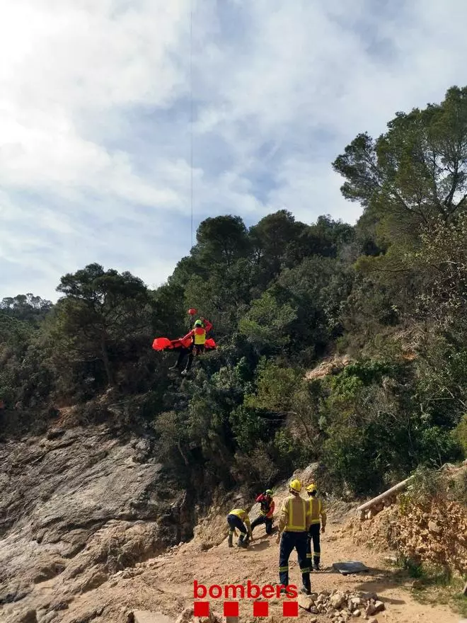 Una excursionista, ferida després de caure d'uns 2,5 metres en una cala de Tossa de Mar