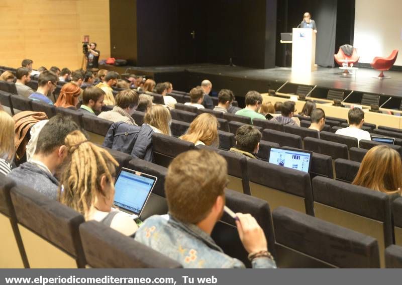 GALERÍA DE FOTOS -- Congreso de Comunicación ComLoc en la UJI