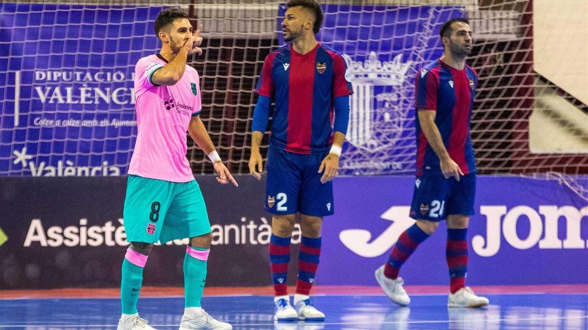 Adolfo marcó un gol clave en la ida frente al Levante