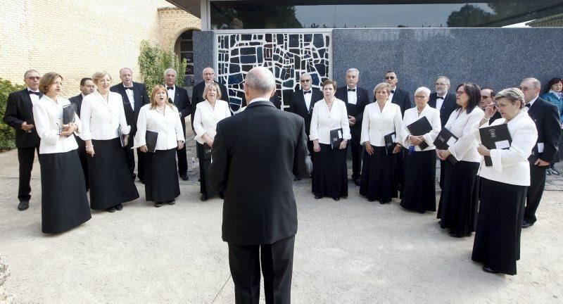 Día de Todos los Santos en el Cementerio de Zaragoza