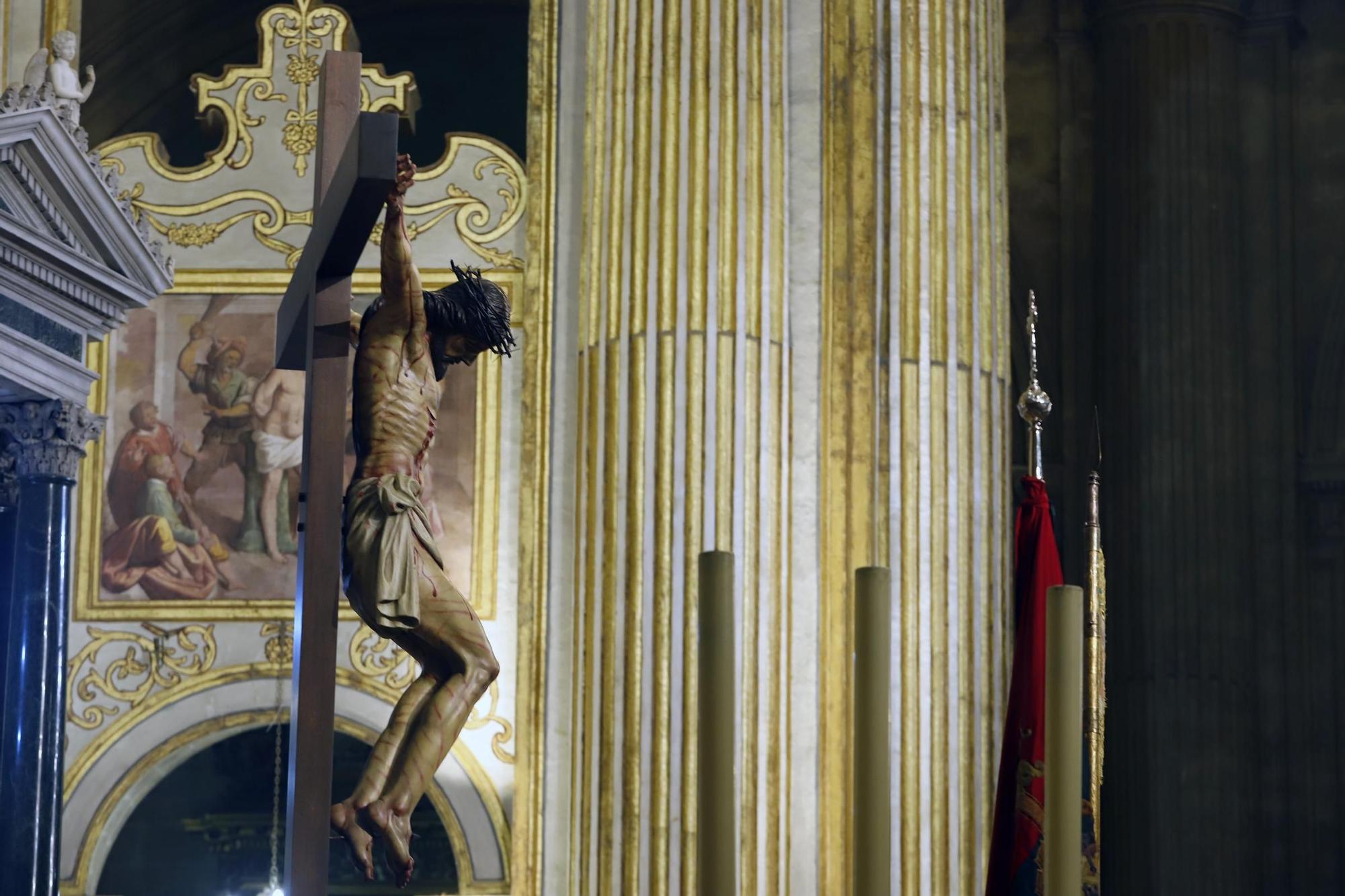 El Cristo de la Salud preside el vía crucis del primer viernes de Cuaresma en Málaga