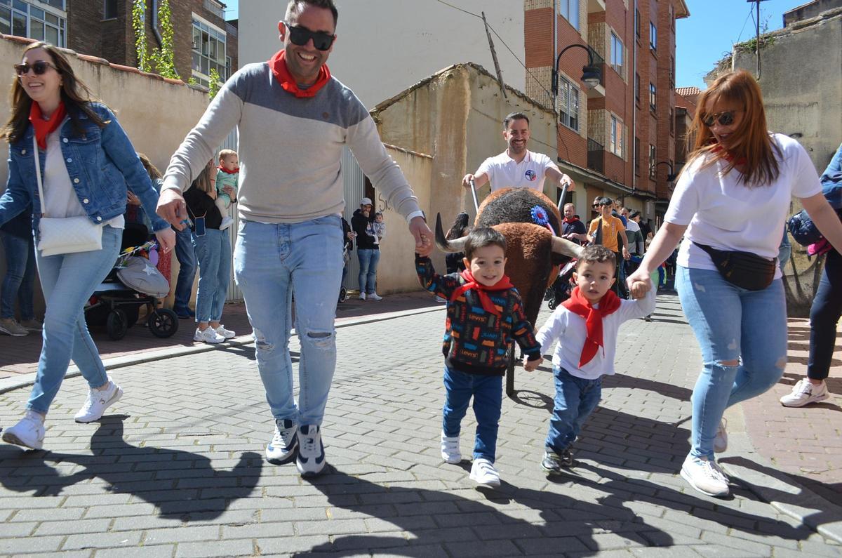 GALERIA | Así de bien lo pasan en Benavente con las Escuelas Taurinas de Gente del Toro