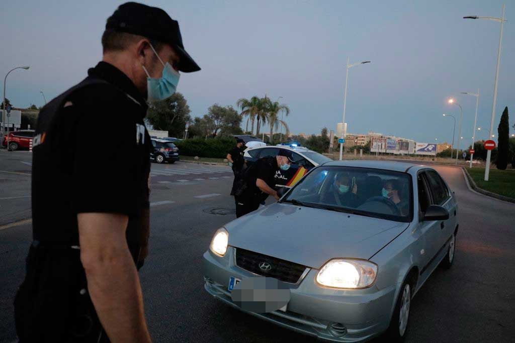 Ofensiva contra el botellón en Son Castelló