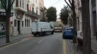 El carrer Nou de Figueres tindrà un sol vial central amb carril bici per a evitar l’actual cursa d’obstacles