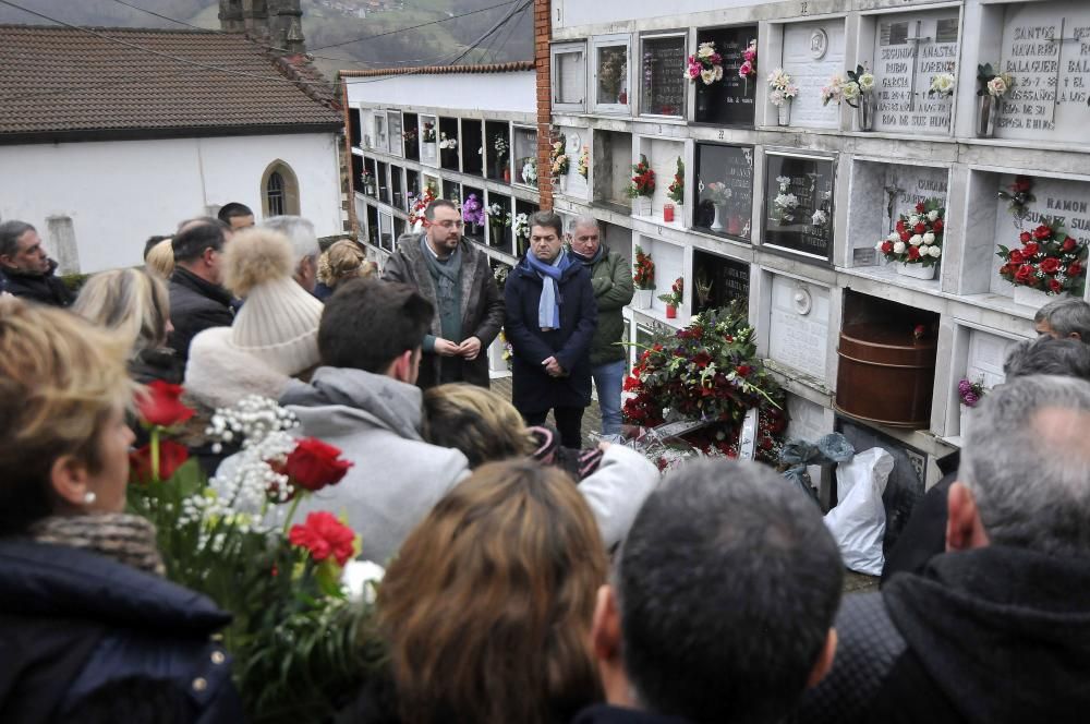 Funeral de Ignacio Fernández, exalcalde de San Martín del Rey Aurelio